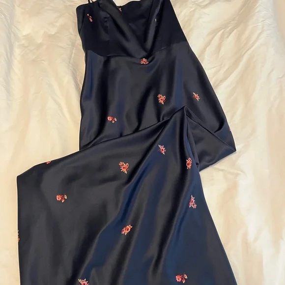 Park & Fifth Maxine Dress - Picture 3 of 5